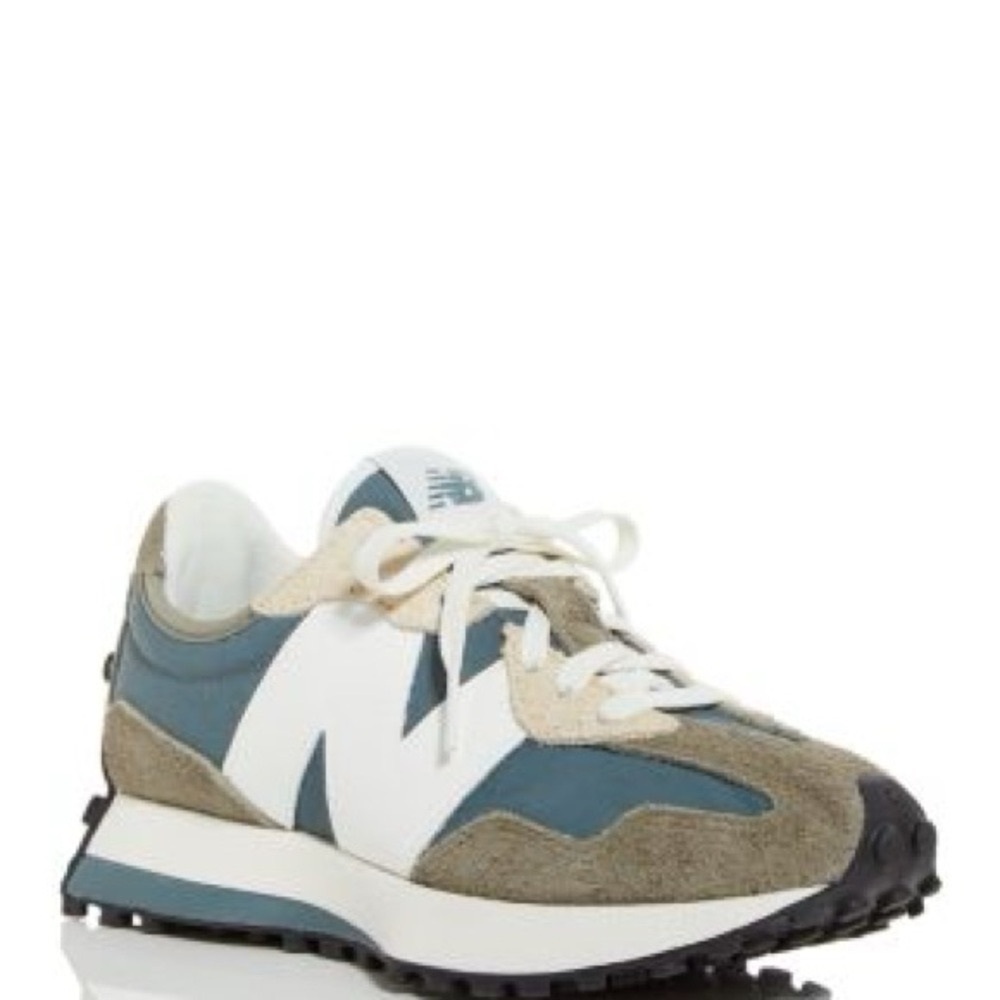 New Balance 327 in Vetiver Trooper